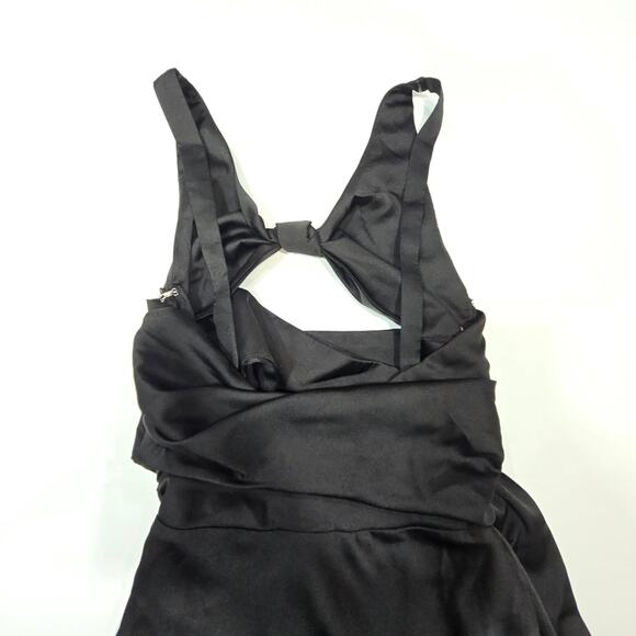 GUIZIO Wrapped Maxi Dress in Black - Picture 10 of 12